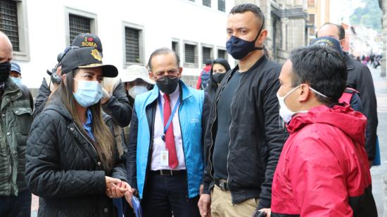 La secretaria de Seguridad de Quito, Daniela Valarezo, durante un operativo en el Centro Histórico, el 16 de octubre de 2021.