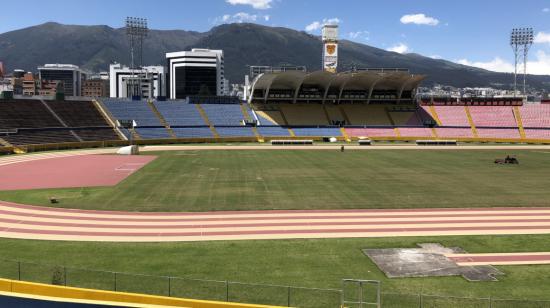 Imagen panorámica del interior del estadio Olímpico Atahualpa. 