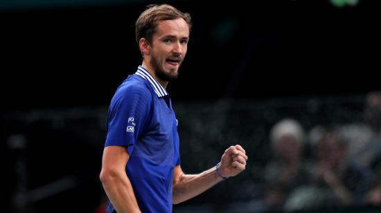 Daniil Medvedev, en la semifinal ante Alexander Zverev, en el Masters de París, el 6 de noviembre de 2021. 