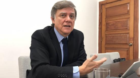 El consejero Ad Honorem de inversiones y alianzas público-privada, Roberto Salas, en una entrevista en Quito, el 12 de noviembre.