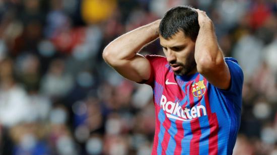 Sergio Agüero, durante el partido del Barcelona ante el Rayo Vallecano, en Vallecas, el 27 de octubre de 2021. 