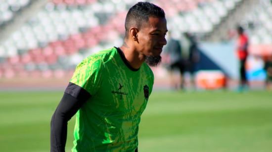 El jugador ecuatoriano, Jefferson Intriago en uno de los entrenamientos con el club FC Juárez durante la temporada 2021.