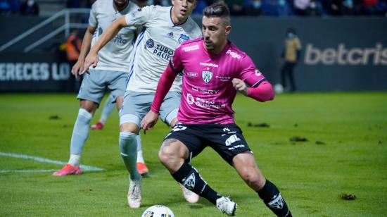 Jonathan Bauman, en el partido de Independiente del Valle ante Emelec, en Sangolquí, el 20 de noviembre de 2021.