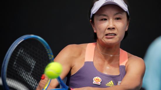 Peng Shuai durante el partido contra Nao Hibino en el Abierto de Australia Grand Slam en Melbourne, el 21 de enero de 2020.