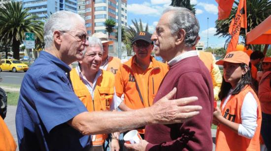 Andrés Vallejo Arcos (izq.), dirigente de la Izquierda Democrática, será el nuevo embajador ecuatoriano en España.