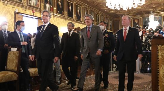 El secretario de Estado de Estados Unidos, Antony Blinken, y el presidente Guillermo Lasso, en Carondelet, el 19 de octubre de 2021.