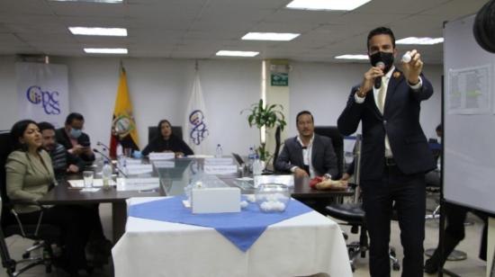 Mediante un sorteo público el Cpccs designó a la notaria para la selección del nuevo Defensor Público, el 14 de diciembre de 2021.