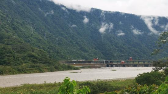 Vista panorámica de la obra de captación de agua de la hidroeléctrica Coca Codo Sinclair, el 16 de diciembre de 2021.