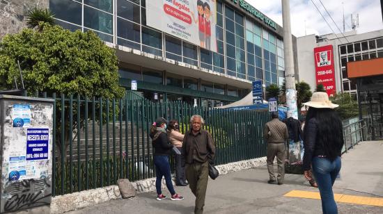 Ambiente de la sede del IESS, en el centro norte de Quito, el 12 de enero de 2022.