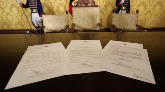 Documentos firmados por el presidente Lasso el 31 de agosto de 2021.