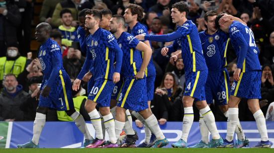 Los jugadores del Chelsea, celebrando en el partido ante el Lille, en Londres, el 22 de febrero de 2022.