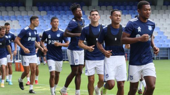 Los jugadores de Emelec durante el etrenamiento del miércoles 23 de febrero de 2022.