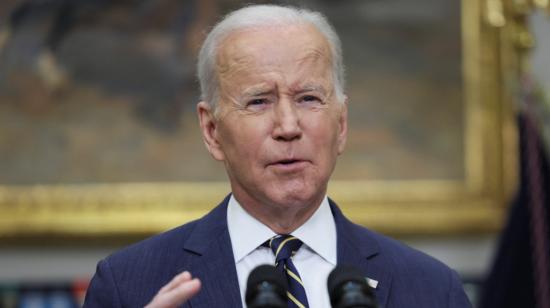 El presidente de Estados Unidos, Joe Biden, anuncia nuevas sanciones contra Rusia por su guerra contra Ucrania, durante declaraciones en la Casa Blanca, en Washington, el 11 de marzo de 2022.