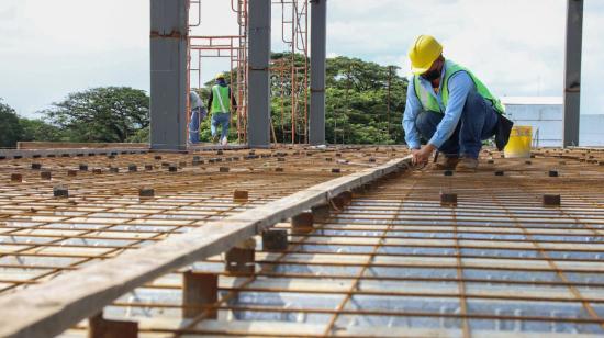 Construcción del terminal terrestre de Daule, el 7 de marzo de 2022.