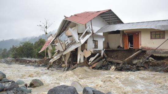 Imagen tomada en febrero de 2022 de una de las viviendas destruidas por el invierno en el recinto El Palmar, provincia de Cotopaxi.