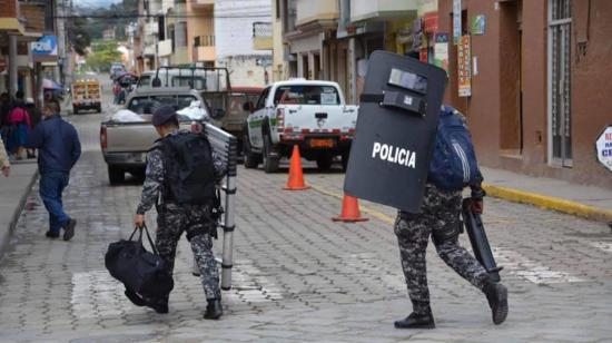 La Policía ejecutó un operativo para detener a acusados de lavado de activos en Azuay y Cañar, el 12 de junio de 2021.