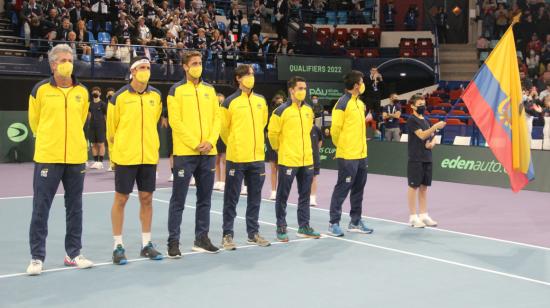 El equipo de Ecuador en la serie ante Francia, por la clasificación a las finales de la Copa Davis, el 4 de marzo de 2022.