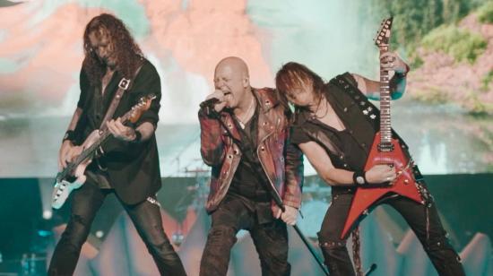 De izquierda a derecha: Markus Grosskopf, Michael Michael Kiske y Kai Hansen, durante un concierto de Helloween.