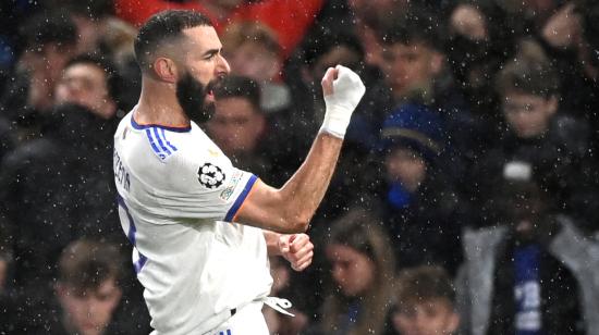 Karim Benzema, en el partido del Real Madrid ante el Chelsea, en Londres, el 6 de abril de 2022.