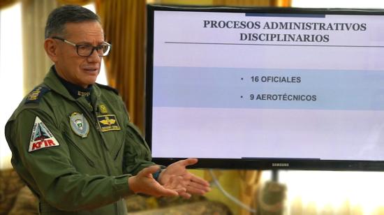 Geovanny Espinel, comandante general de la FAE, durante un conversatorio. 5 de abril de 2022.