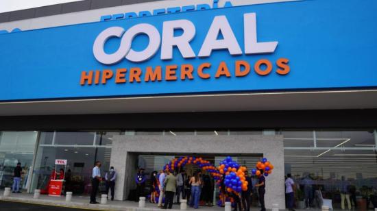 Grupo Ortiz inauguró este 8 de abril de 2022 su tercer hipermercado Coral, en la vía a Salitre, a la altura de la Unidad Educativa Delta.