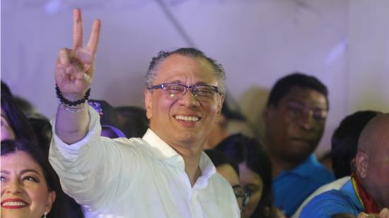 Jorge Glas, a su llegada de Guayaquil desde la cárcel de Latacunga, el 10 de abril de 2022.