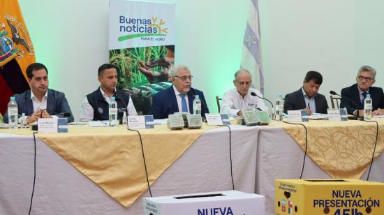 Rueda de prensa del Ministerio de Agricultura sobre la importación de plantas de banano resistentes al hongo Fusarium R4T, el 11 de abril de 2022.