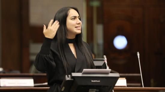 La asambleísta de la ID, Johanna Moreira, durante la sesión del pleno del 14 de abril de 2022. La legisladora apoyará una autoconvocatoria.