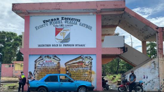 La Unidad Educativa Fausto Misael Olalla Gaybor, en las afueras de Babahoyo, ha sido blanco de vandalismo. Es una de las 145 instituciones educativas que no están en condiciones de volver a clases.