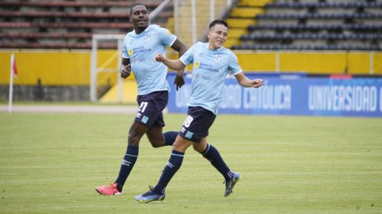 Layan Loor, celebrando su gol en el partido de la Universidad Católica ante Técnico Universitario, en el estadio Olímpico Atahualpa, el 24 de abril de 2022.