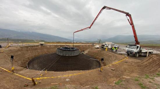 La fundición del segundo aerogenerador que compone el parque eólico de Huascachaca inició el 26 de marzo de 2022. 