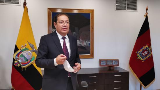 El alcalde de Quito, Santiago Guarderas, en su oficina, en el Palacio Municipal, el 3 de junio de 2021.