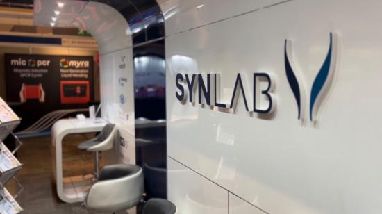 Un espacio del laboratorio Synlab, con sede en Alemania, en el Congreso IBMS, en marzo de 2022.