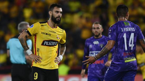 Gonzalo Mastriani, de Barcelona, durante un partido ante  Metropolitanos, en el Estadio Banco Pichincha, el 28 de abril de 2022.