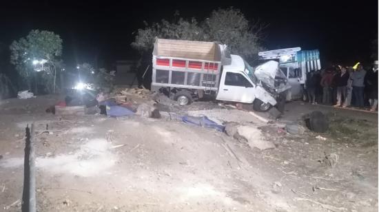 Una veintena de migrantes viajaban en una camioneta que se accidentó en Chiapas, México, el 21 de mayo de 2022.