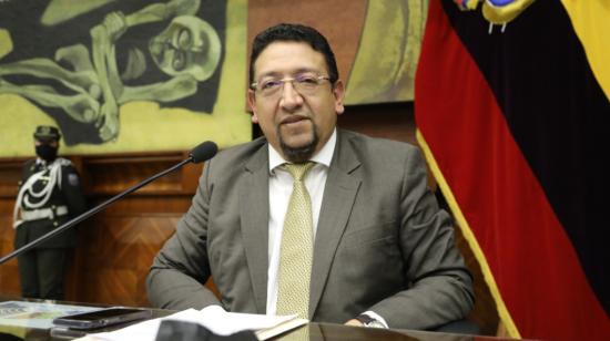 Virgilio Saquicela, presidente de la Asamblea Nacional, durante una sesión del Pleno del 12 de abril de 2022.