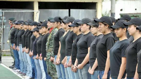 La instrucción premilitar se impartió para los estudiantes de bachillerato, a escala nacional, hasta 2012, en que el programa fue derogado.