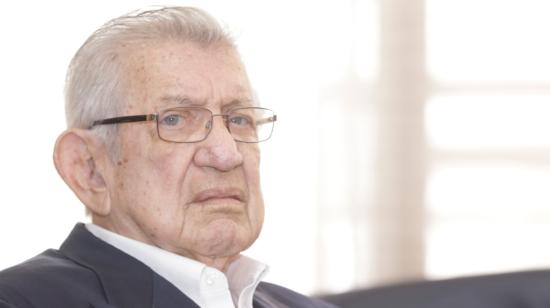 Galo Martínez Merchán, fundador de los diarios Expreso y EXTRA, falleció a los 90 años en Guayaquil, el 21 de junio de 2022.