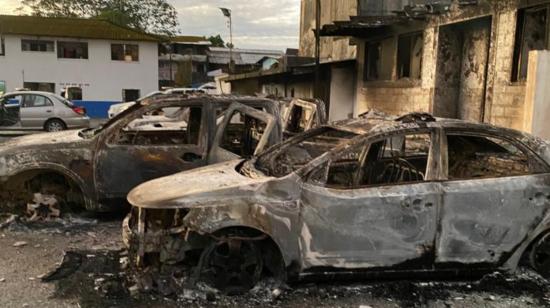 Imágenes de los destrozos que dejaron los disturbios en Puyo, provincia de Pastaza, la noche del 21 de junio de 2022.