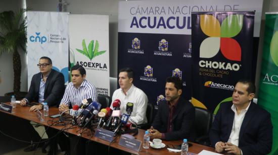 Exportadores agrupados en Cordex, en una rueda de prensa simultánea en Quito, Guayaquil y El Oro, el 22 de junio de 2022.