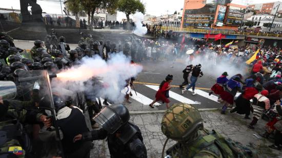 El pico más alto de las manifestaciones en Quito se registró el 23 de junio de 2022, cuando los manifestantes intentaron llegar a la Asamblea Nacional. Fiscalía abrió procesos por varios delitos.