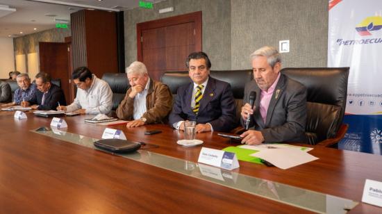 Ítalo Cedeño, gerente de Petroecuador, explica en rueda de prensa el balance del paro nacional y el plan de recuperación de la producción, el 1 de julio de 2022.