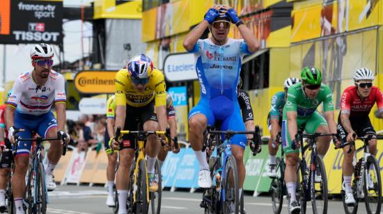 Dylan Groenewegen reacciona al ganar la tercera etapa del Tour de Francia, el 3 de julio de 2022.