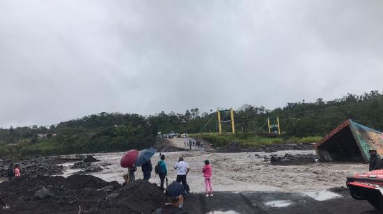 Las fuertes lluvias en Morona provocaron el desbordamiento del río Upano y el cierre de la vía, el 3 de julio de 2022. 