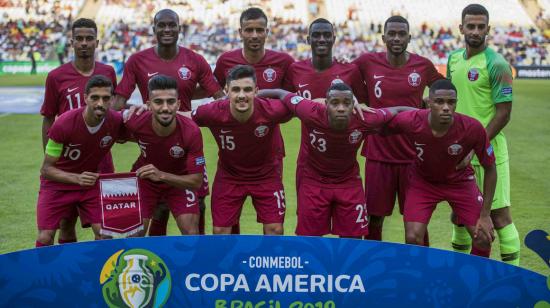 Los jugadores de la selección qatarí, antes de disputar el primer partido por la Copa América de Brasil, en junio de 2019.