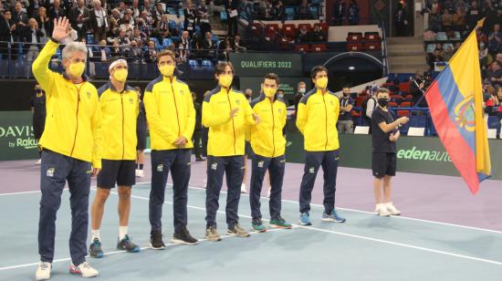 La selección ecuatoriana de tenis, en la serie ante Francia por la clasificación a las finales de la Copa Davis, el 4 de marzo de 2022.