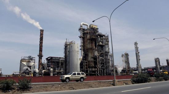 Una refinería de la petrolera estatal venezolana, PDVSA, en Puerto Cabello, el 22 de junio de 2022.