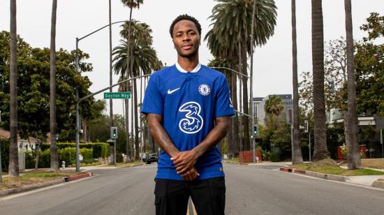 Raheem Sterling viste la camiseta del Chelsea el miércoles 13 de julio de 2022.