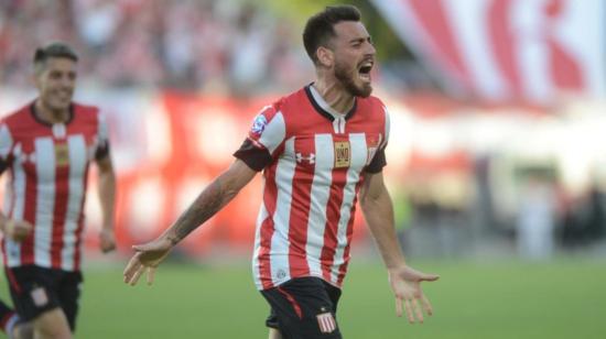 El argentino Ángel González, durante su etapa con Estudiantes de la Plata.