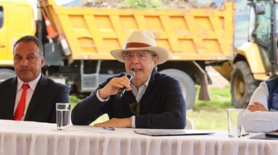 El presidente Guillermo Lasso, el 3 de agosto de 2022, en su visita a la provincia de Carchi, desde donde confirmó su asistencia a la investidura de Gustavo Petro, presidente electo de Colombia.